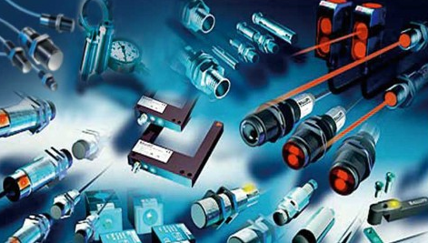 近三年應(yīng)用電子技術(shù)專業(yè)錄取的高校最低分排序